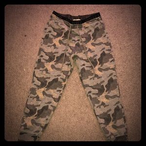camo hollister sweats